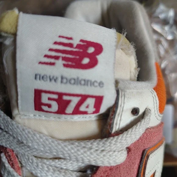 New Balance Mens 574 Sneakers Size 8 Orange Coral Suede Mesh Running Shoes - Picture 12 of 13